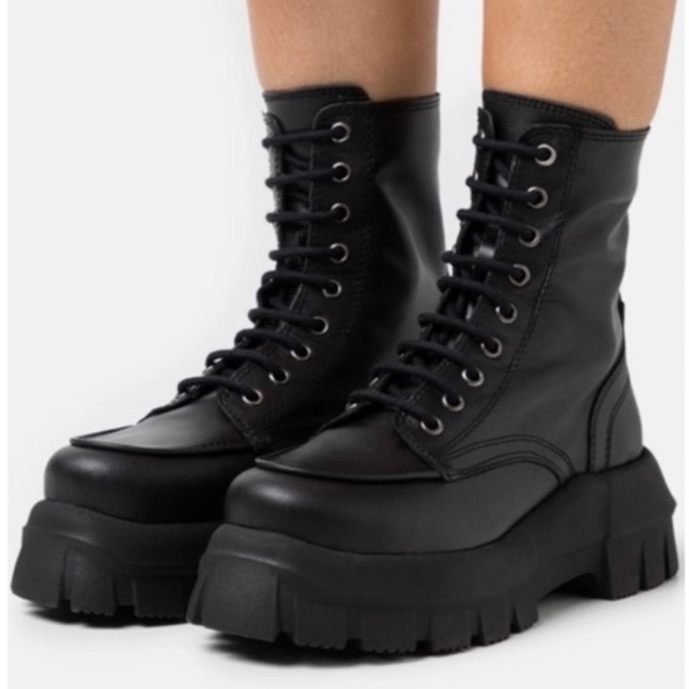 Top shop Ava Chunky Black Leather Combat Boots Size 40 US Size 9.5